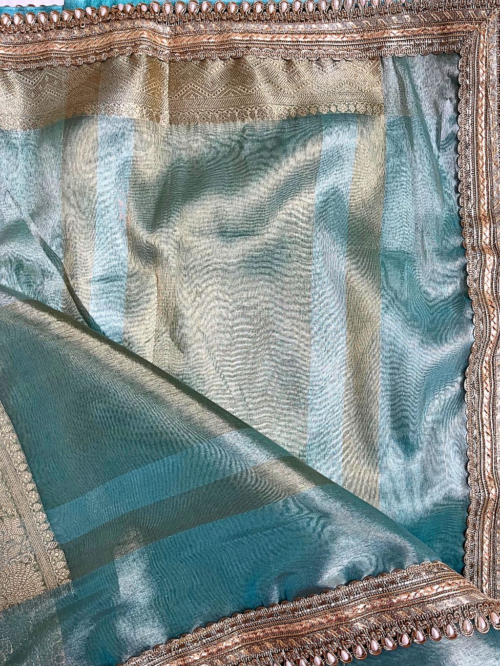 Aqua Radiance