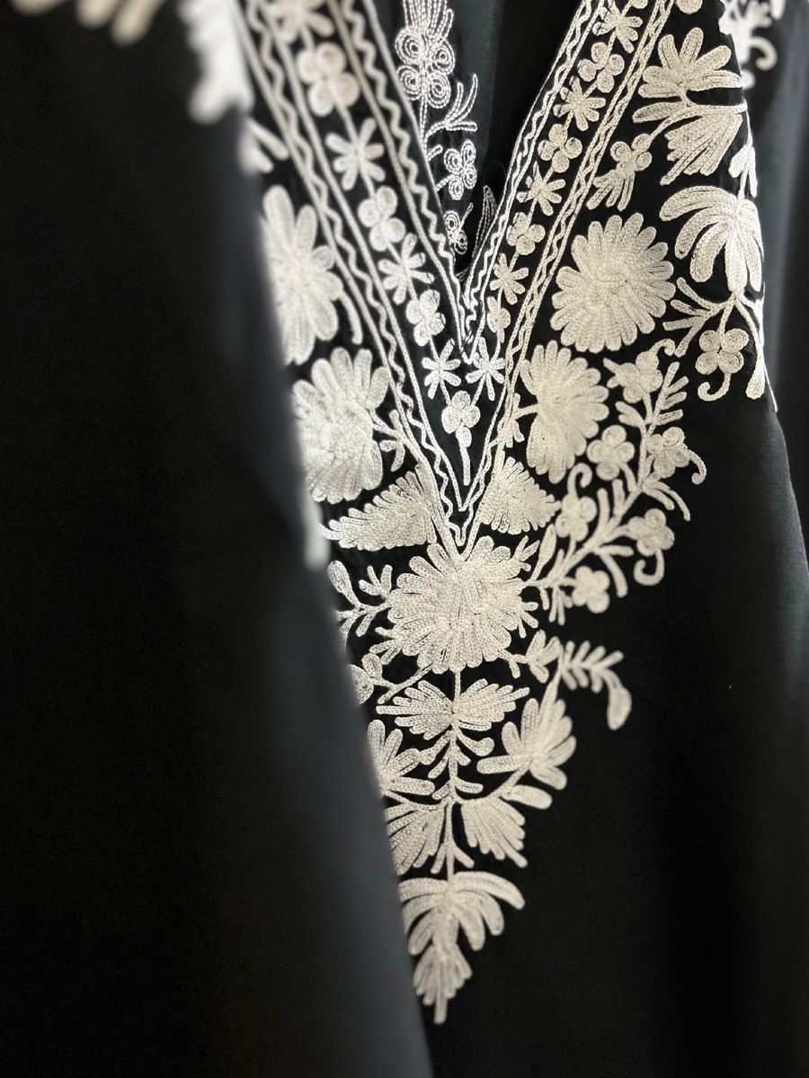 Kaarique Noir Majestic Kaftan
