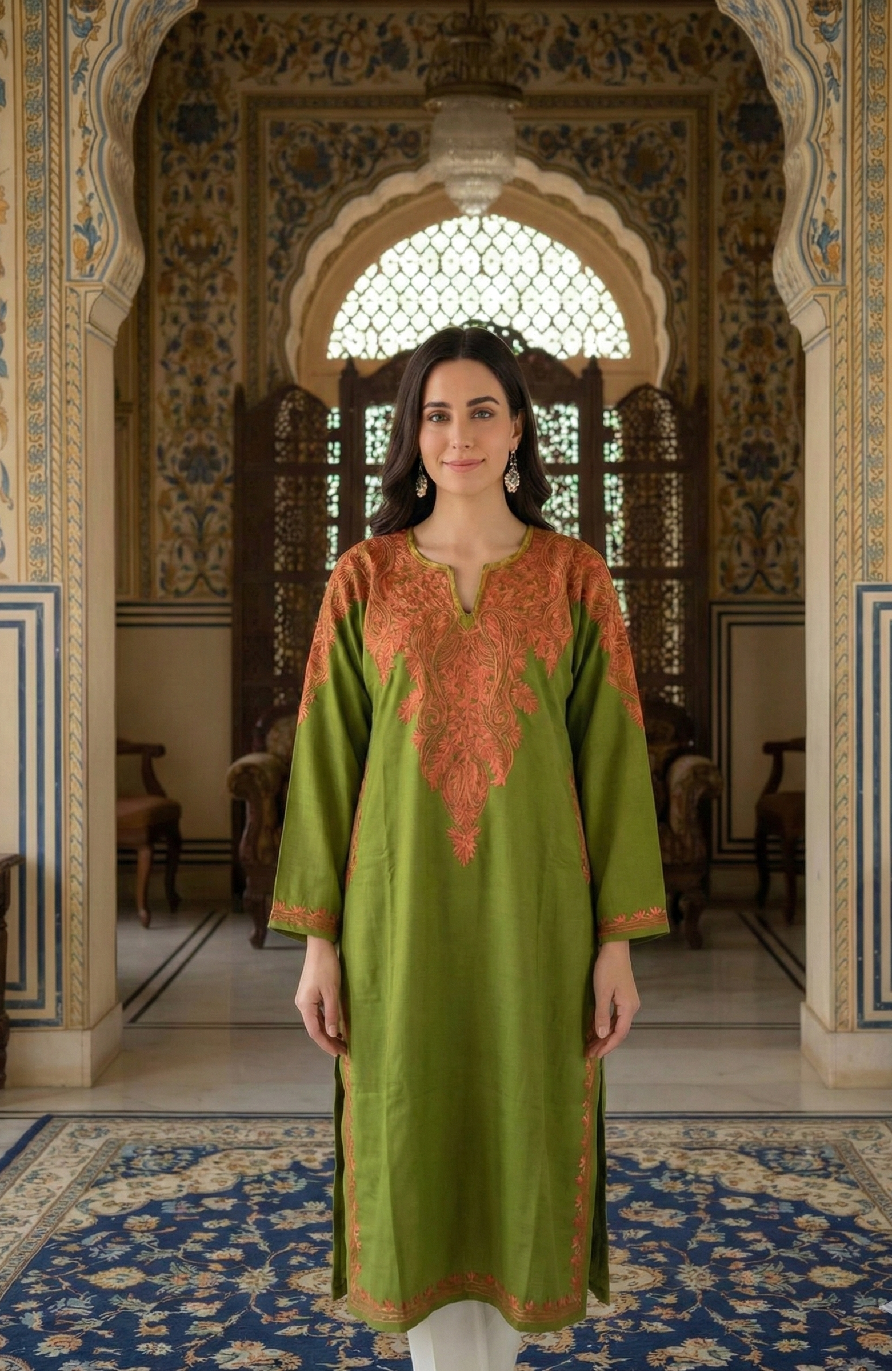 Gulrang-e-Shahbano Kashmiri Aari Embroidered Woollen Pheran