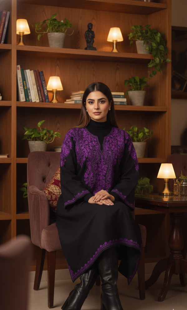 Sahiba Noorain – Kashmiri Aariwork Woolen Pheran