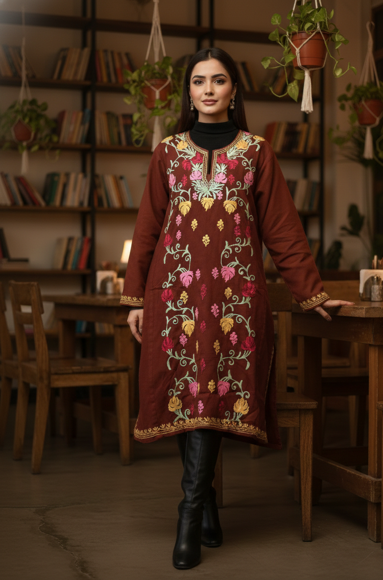 Gulnaar-e-Kahwa Full Bloom Pheran