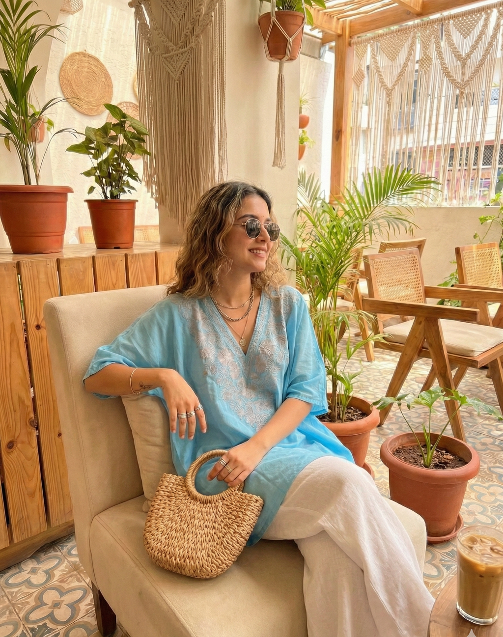 Noor-e-Neel Kaftan