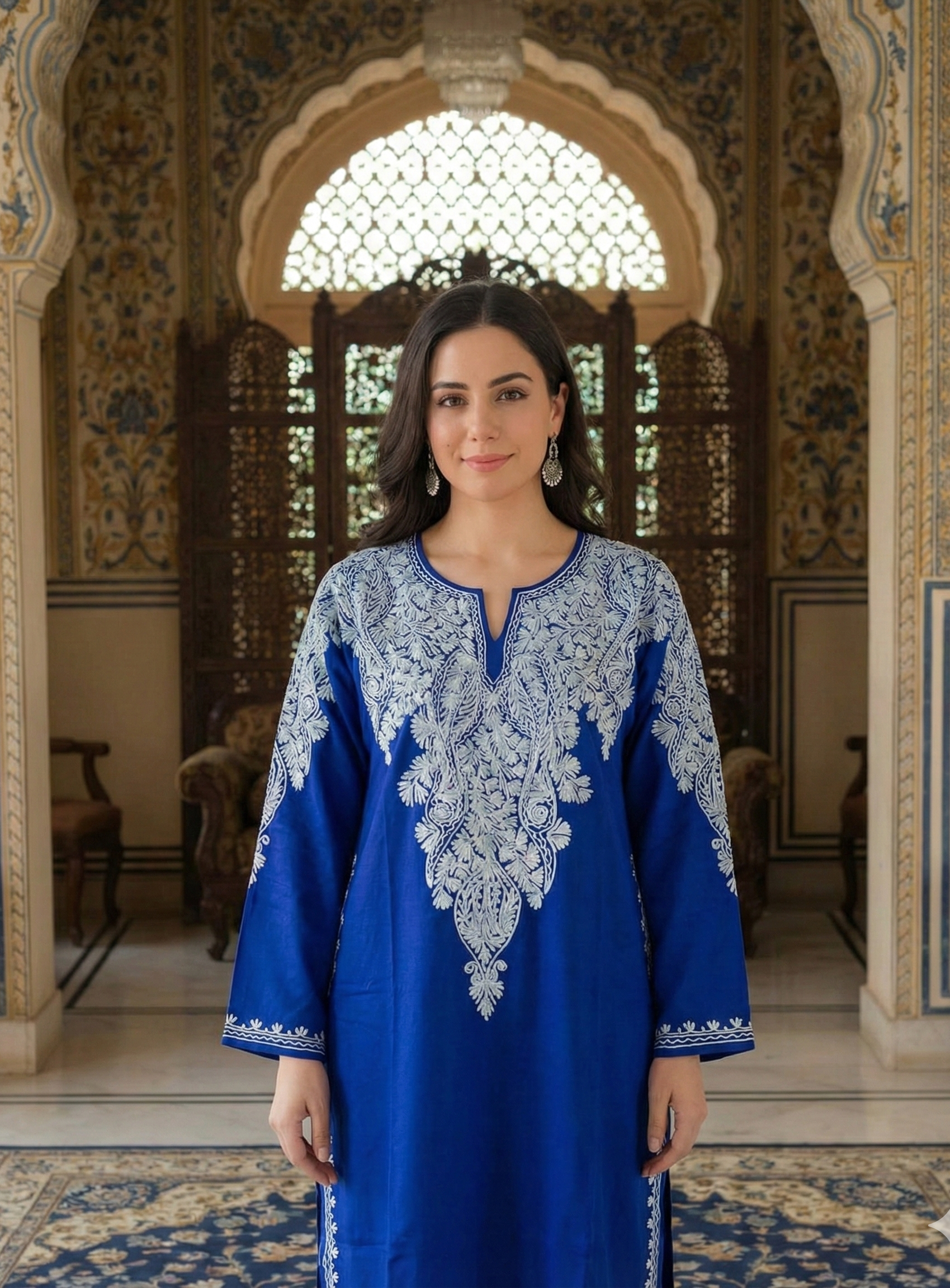 Neel-e-Shahbano Kashmiri Aari Embroidered Woollen Pheran