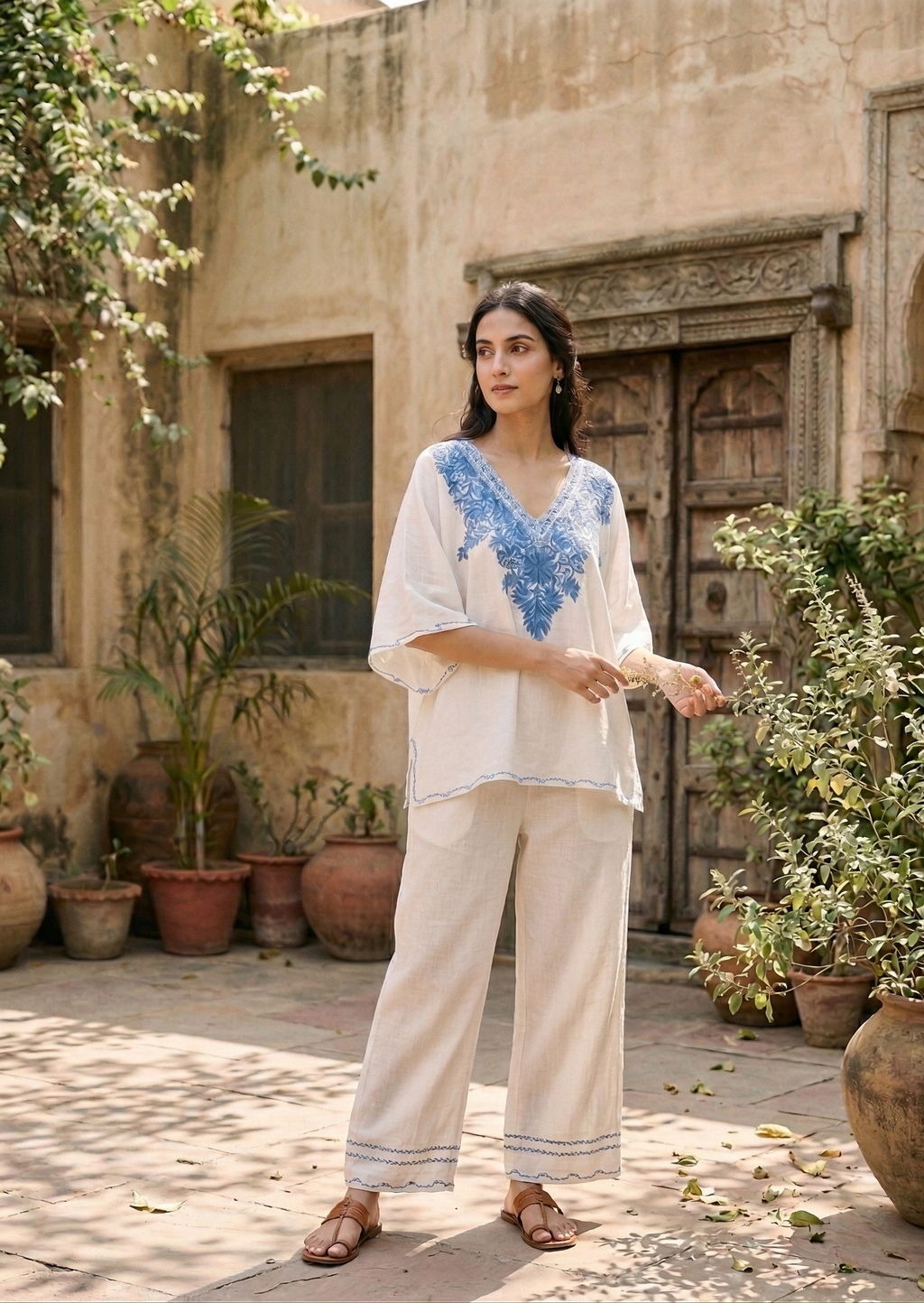 Gulkaar-e-Neel Kaftan