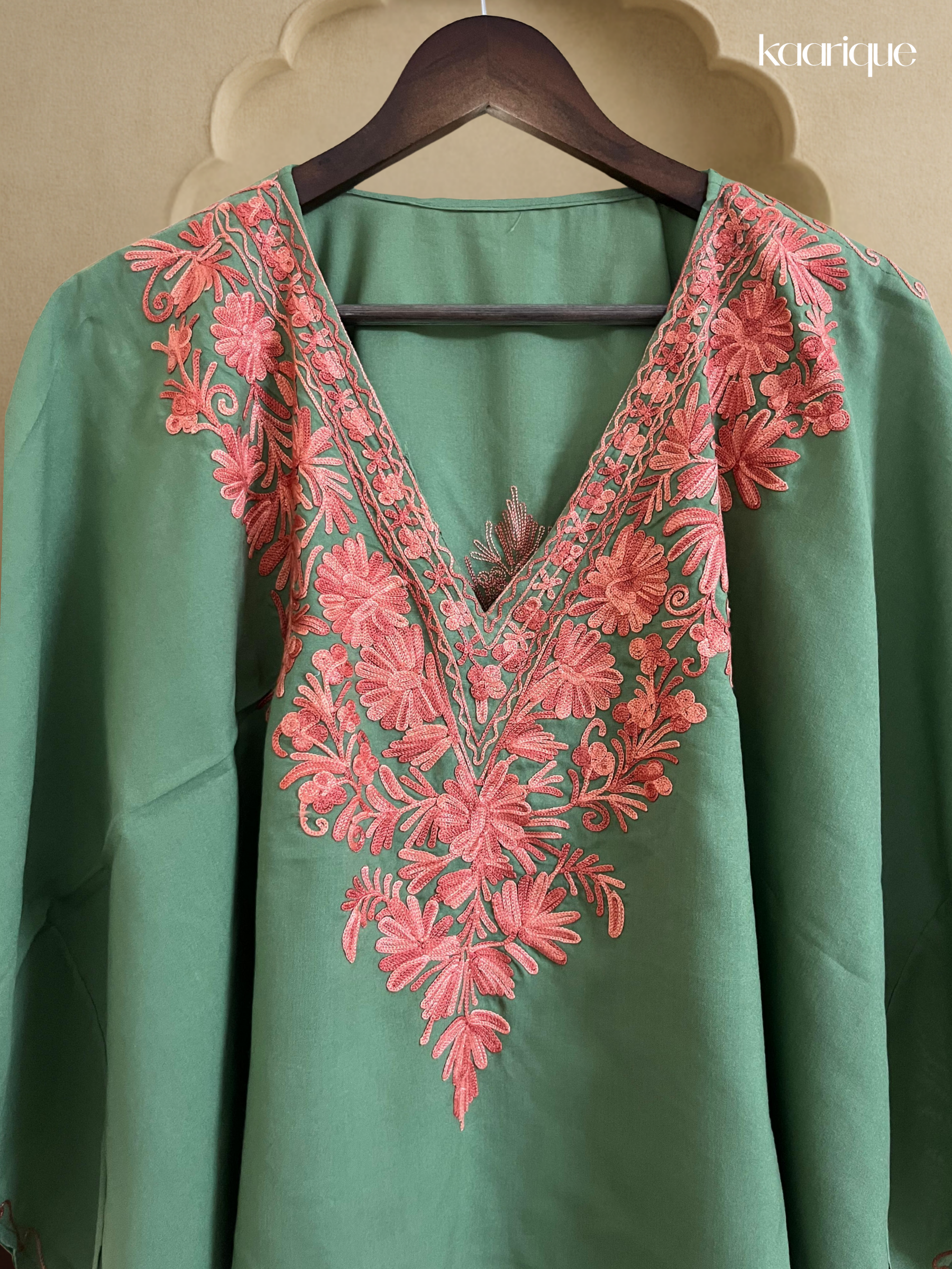Kaarique Zarqa-e-Bahar Kaftan