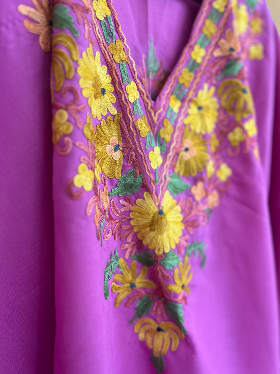 Kaarique Gulistan-e-Hunar Kaftan